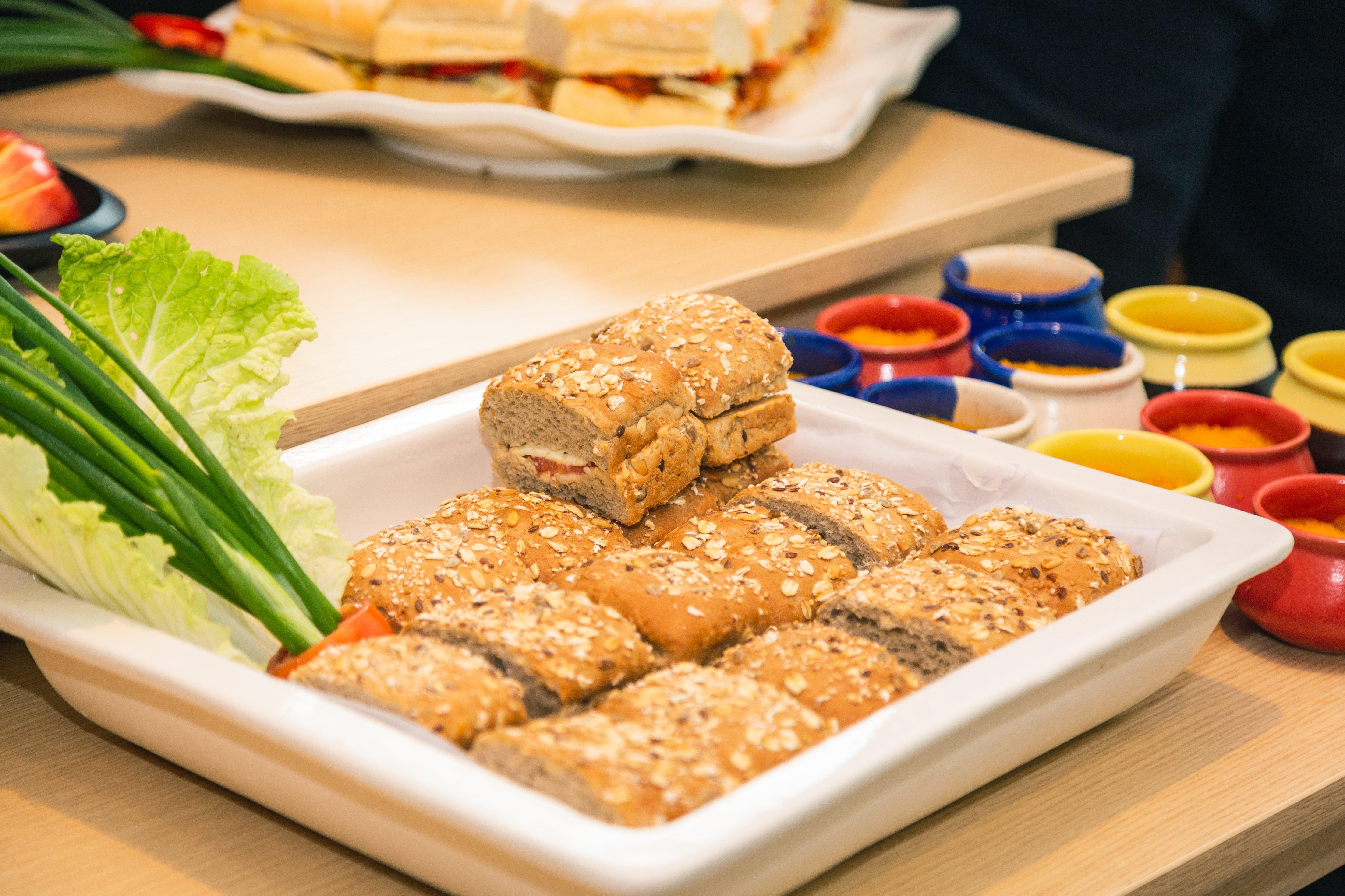 Holiday Inn Express Gurugram Sector 50 By Ihg Gurgaon Eksteriør billede