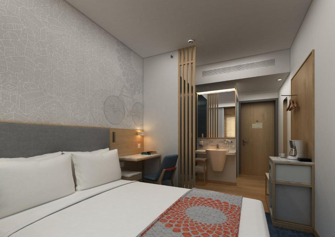 Holiday Inn Express Gurugram Sector 50 By Ihg Gurgaon Eksteriør billede
