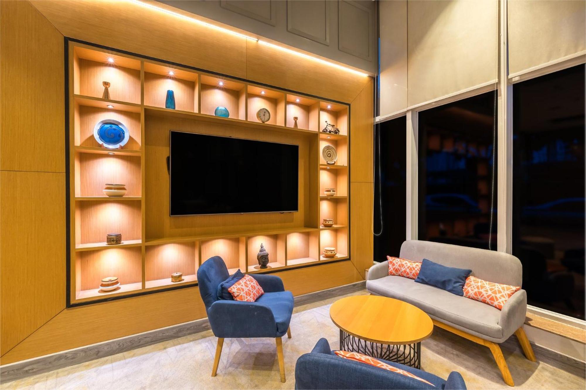 Holiday Inn Express Gurugram Sector 50 By Ihg Gurgaon Eksteriør billede